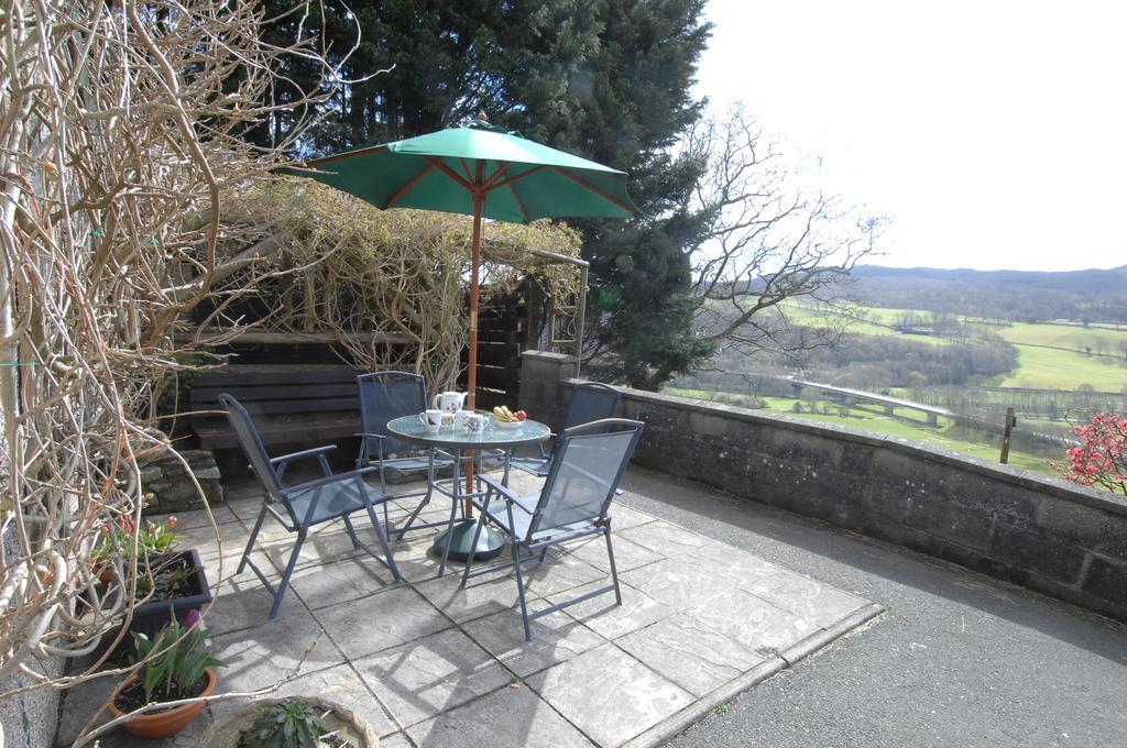Dwy Olwyn Hotel Dolgellau Exterior foto